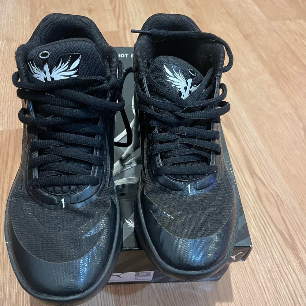 Puma Men's Black Sneakers